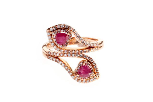 Due Cuori is the embodiment of true love. A pair of rubies, long since thought to bring passion to the wearer, heart-cut and entwined in rose gold and diamonds, create an intensely romantic gift.